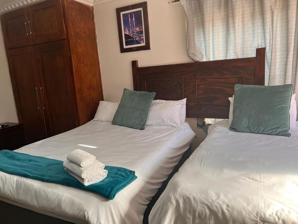 Travetel Or Tambo Airport Hotel Kempton Park Eksteriør billede