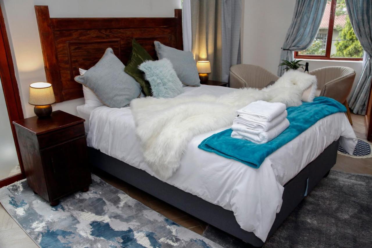 Travetel Or Tambo Airport Hotel Kempton Park Eksteriør billede